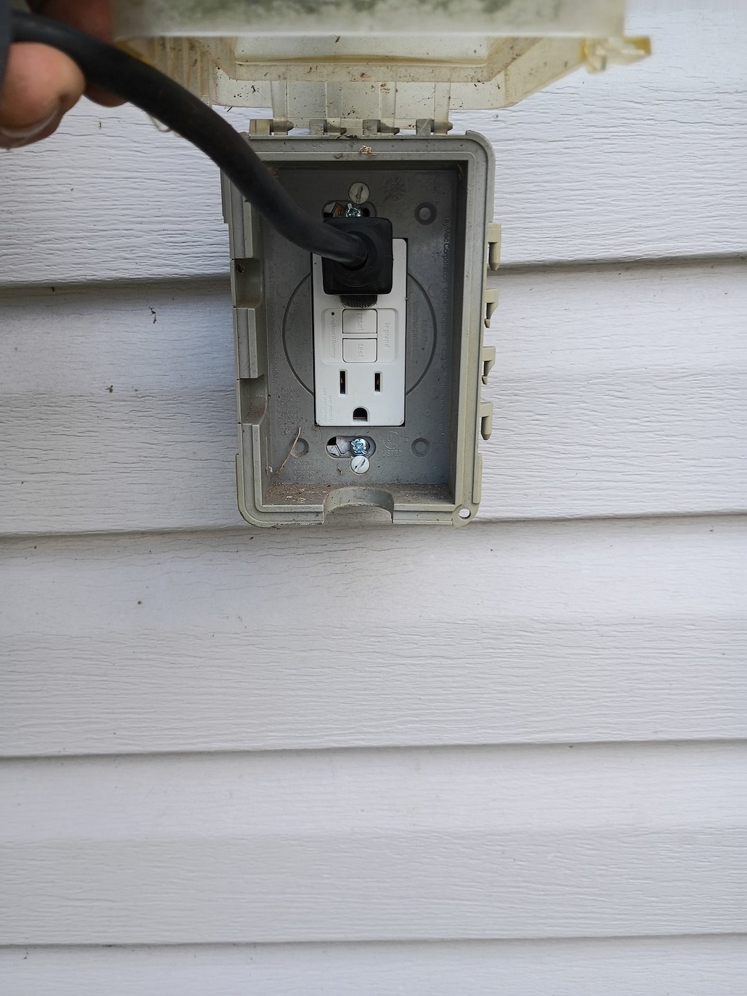 #1 Licensed Local Electrician in North Bridgedale Metairie LA Thumbnail