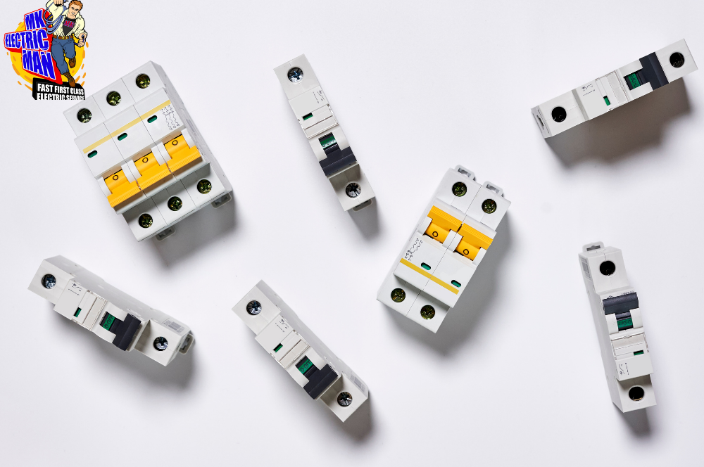 Old Metairie Electrician Providing Small Job Electrical Installation Service to Homeowners