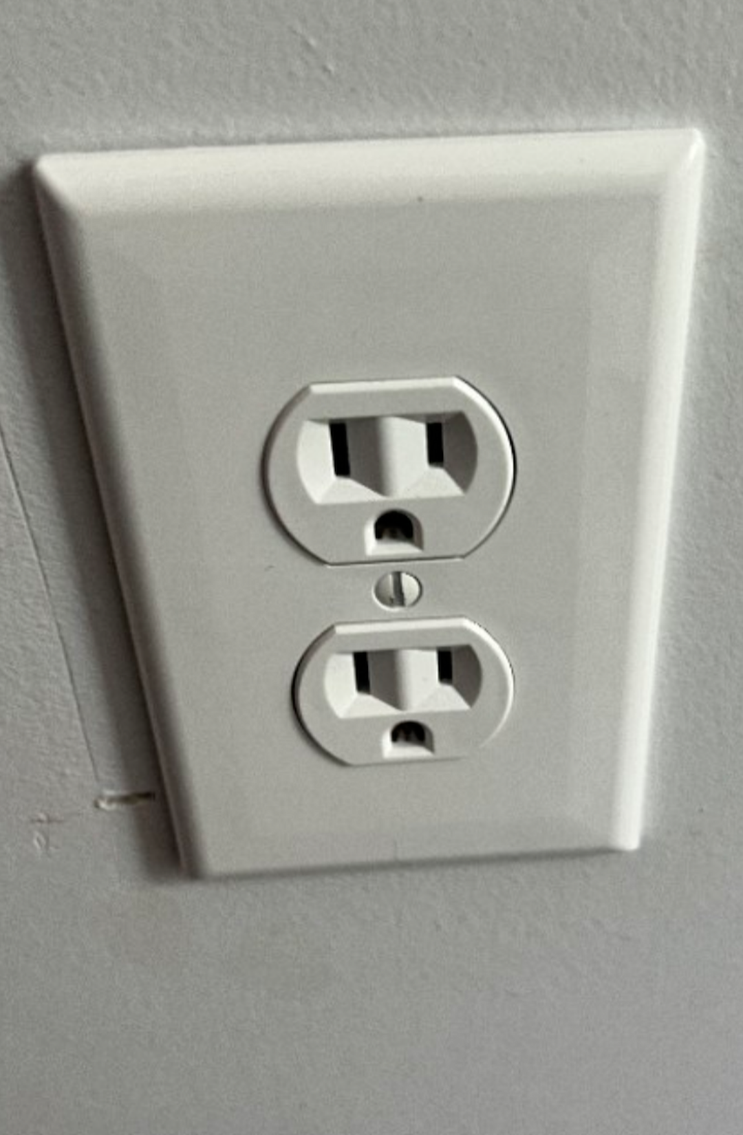 Outstanding Outlet Installation and Electrical repair in Bonnable Boulevard, Metairie, LA. 70005