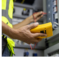 Professional-Metairie-Electrician-Providing-Emergency-Electrical-Repairs-to-Homeowners-in-the-Bonnable-Blvd-Neighborhood 0