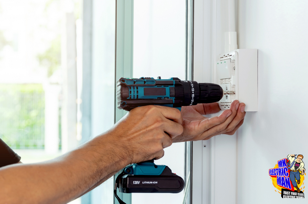 Residential Electrician Providing Lighting Repairs for the Elmwood Park Neighborhood in Metairie, LA 1