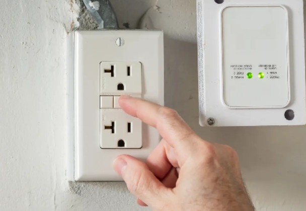 Restoring Power tCircuits with Same Day Electrical Service in Bridgedale, Metairie, LA