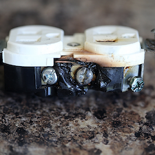 Top-10-Best-Electricians-in-Metairie-LA-MK-Electric-Man-Ranks-1-for-Same-Day-Electrical-Repairs 1